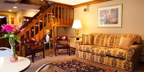 The Inn At Crumpin-Fox Bernardston Интериор снимка